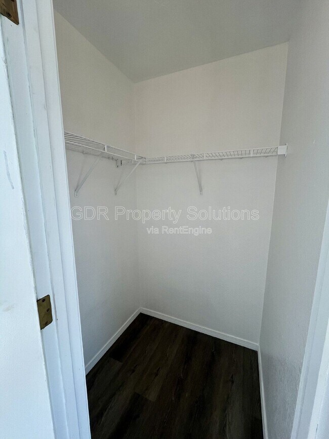 Building Photo - 8123 Waterbury Pl NW