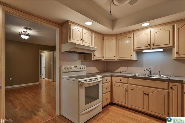 Building Photo - 900 Mine Lane Rd