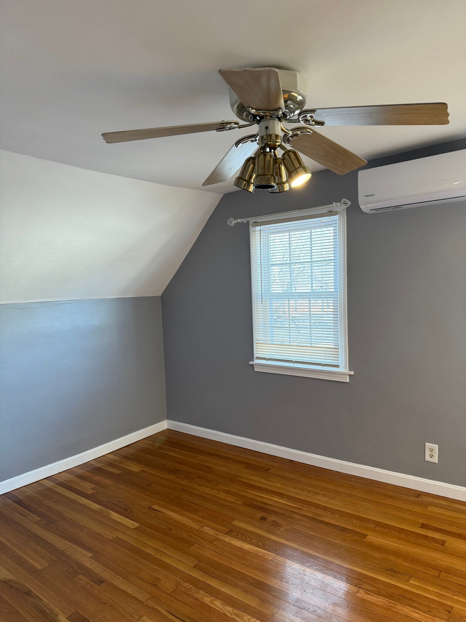 Building Photo - 3 Heath St