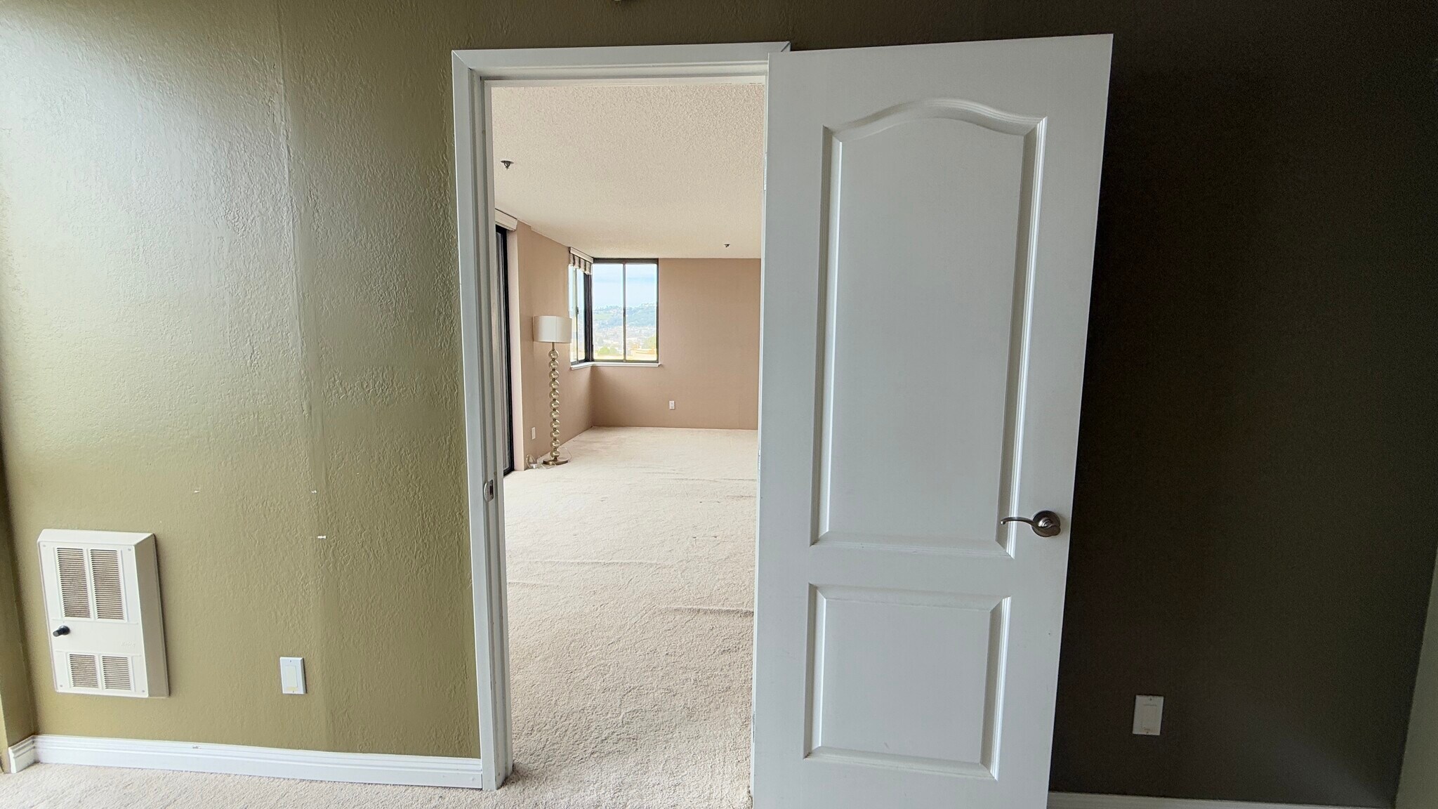 Building Photo - 555 Pierce St