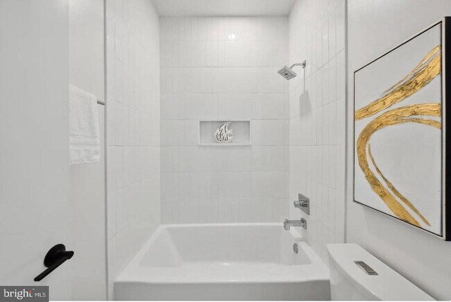 Building Photo - 2015 13th St NW