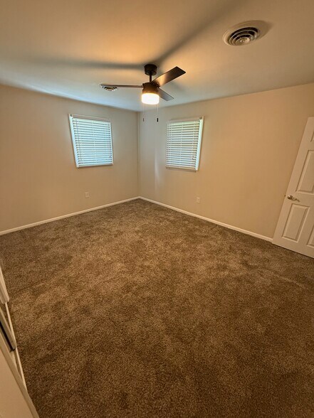 Primary Bedroom - 85 Buckthorn Dr