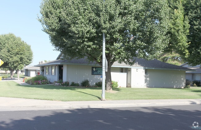 Primary Photo - Greene Street Townhomes