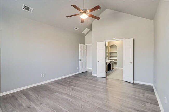 Building Photo - 2217 Ibis St