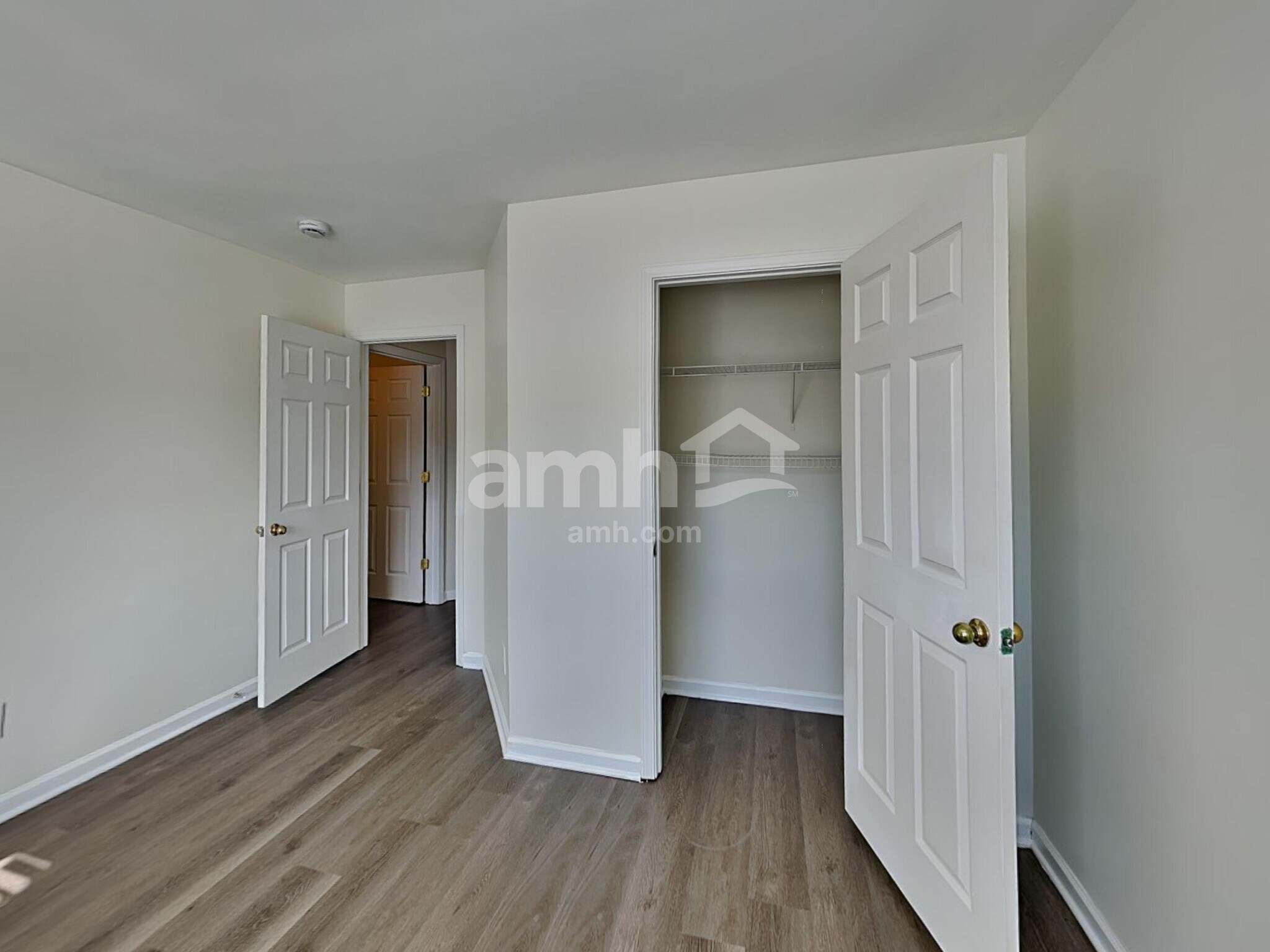 Building Photo - 661 Hay River St