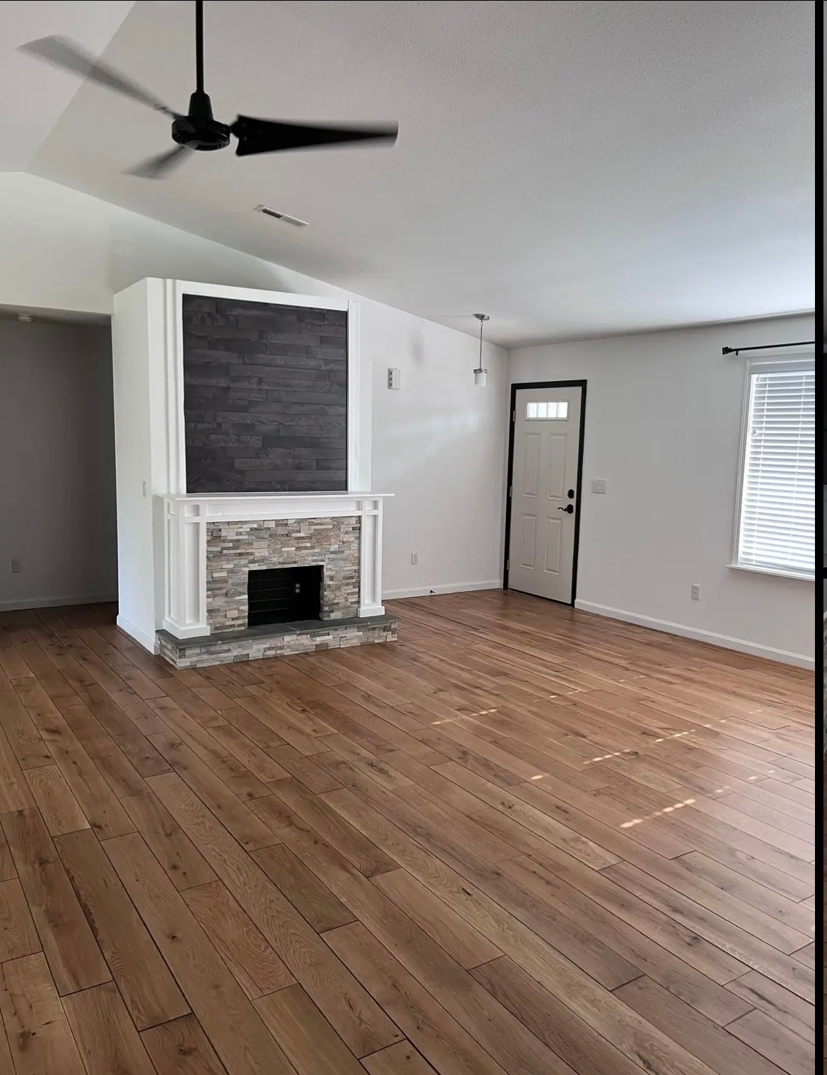 Building Photo - 2603 S 86th Ave
