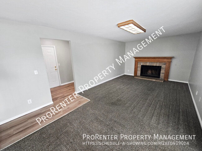 Building Photo - 1401 Ash Dr