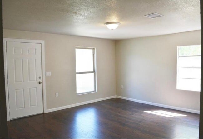 Building Photo - 7318 Laredo St