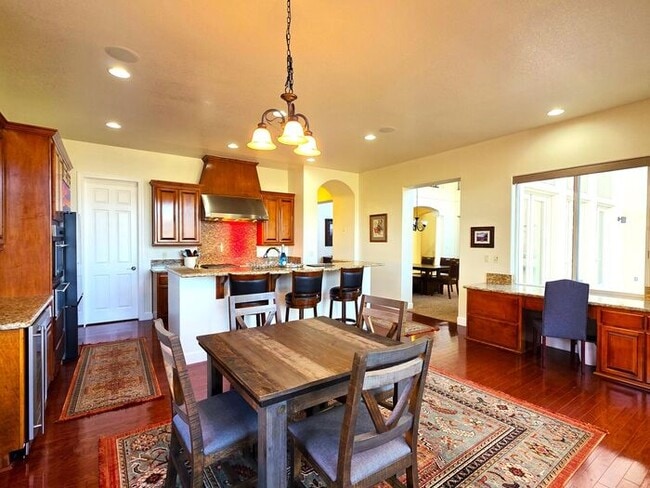 Building Photo - First Month Free – Executive Somersett Home Offered Furnished or Unfurnished with Panoramic Views...