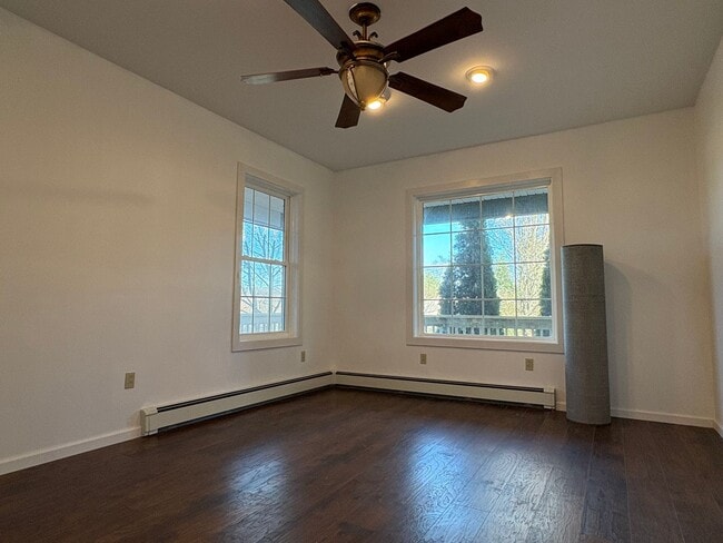 Building Photo - 24 Willis St