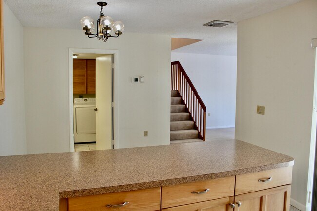 Building Photo - 5820 SE Windsong Ln