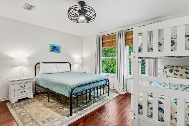 Building Photo - 4639 Paradise Isles