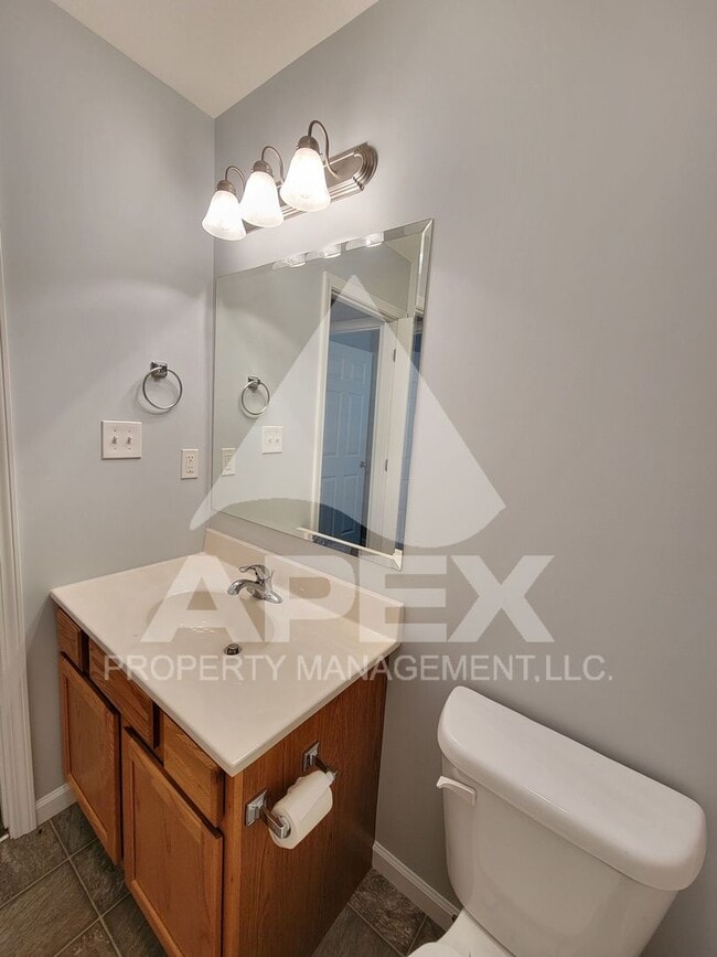 Building Photo - WEST KNOXVILLE!! - Beautiful 2 Bd 2-Ba Single Family home in the Village at Bearden!