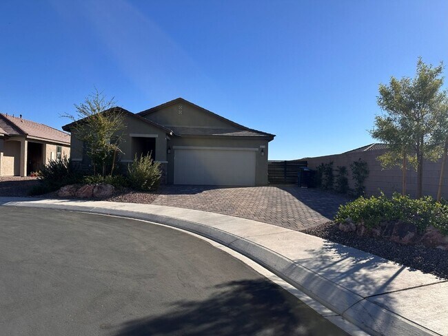 Building Photo - 10114 Blue Cereus St