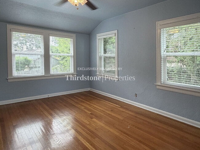 Building Photo - 1847 Naldo Ave
