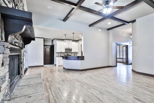 Building Photo - 350 White Rock Dr