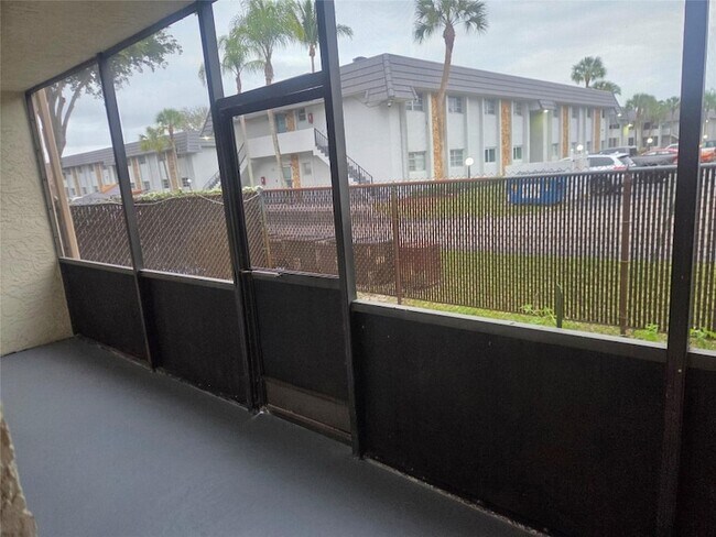 Building Photo - 3351 NW 85th Ave