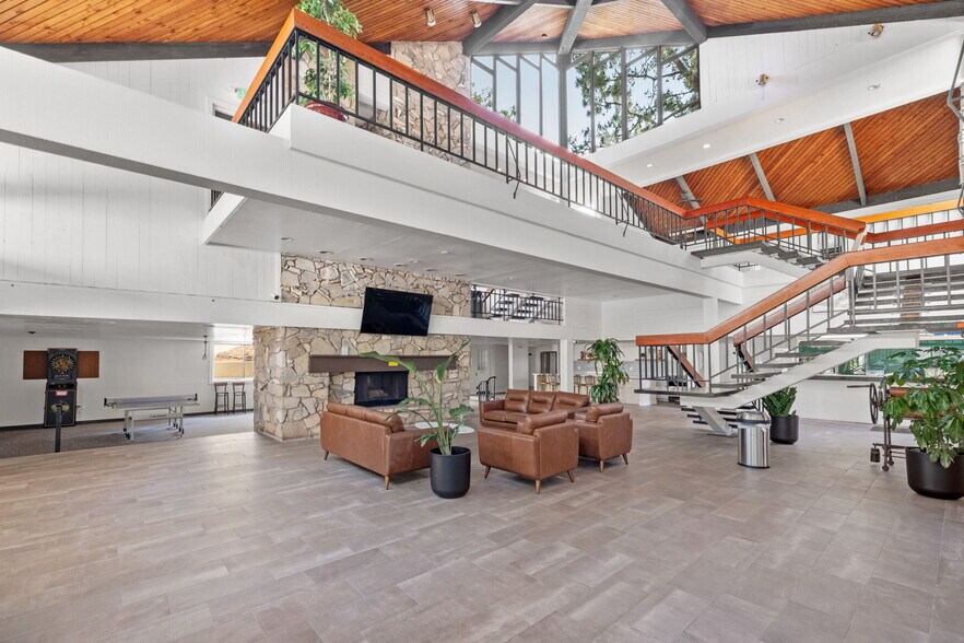 Building Photo - 7742 Redlands St