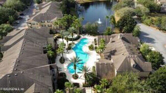 Building Photo - 7800 Point Meadows Dr