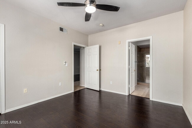 Building Photo - 5401 E Van Buren St