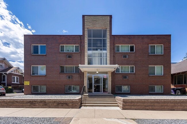 Building Photo - 1443 Monroe