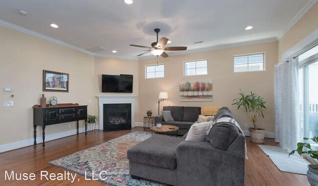 Building Photo - 3 br, 2.5 bath House - 936 Herrons Ferry