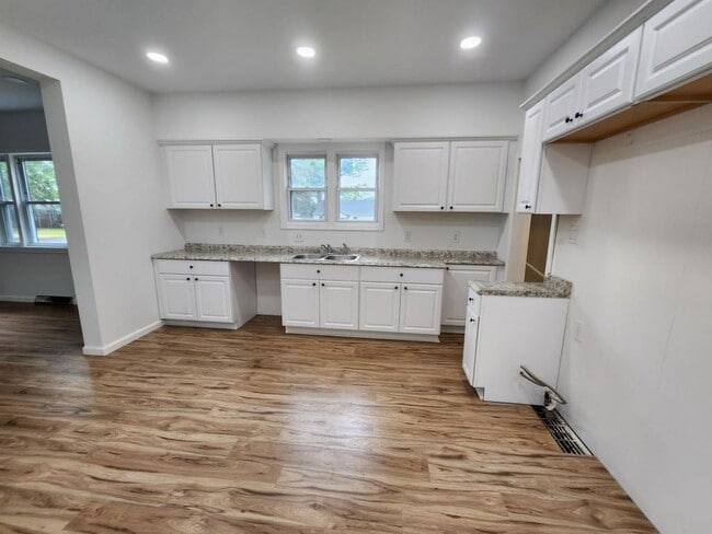Building Photo - 35149 Pardo St