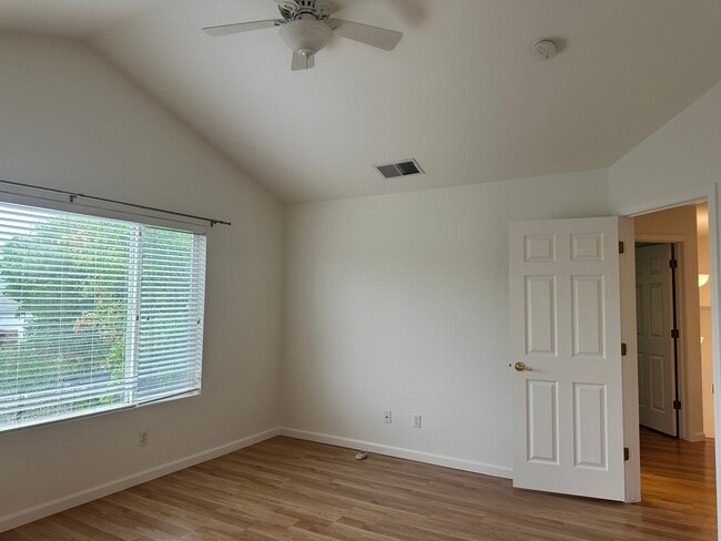 Building Photo - 1708 Spur Ridge Ln