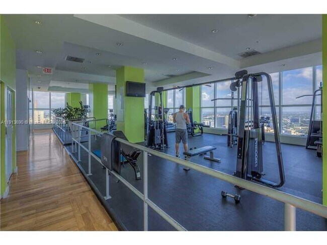 Building Photo - 133 NE 2nd Ave