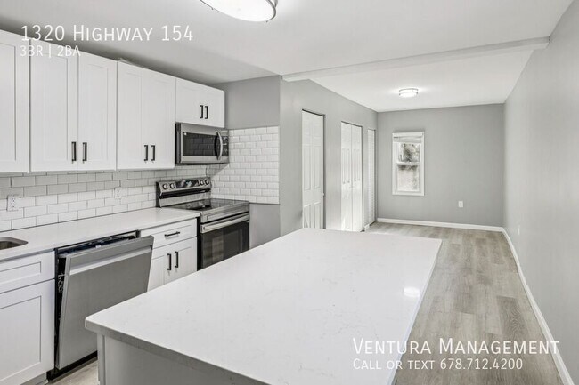 Building Photo - 1320 GA-154