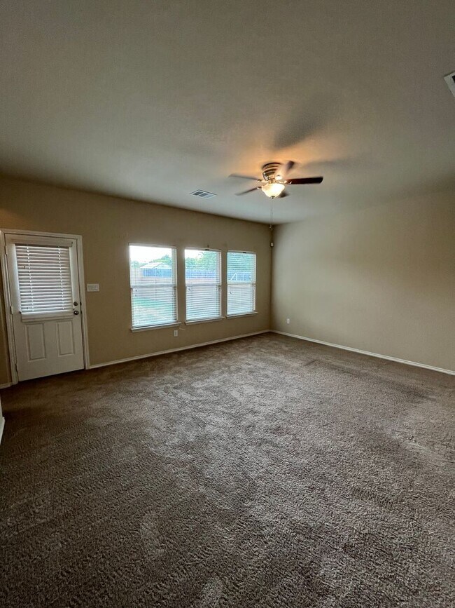 Building Photo - 4326 Stanley Park