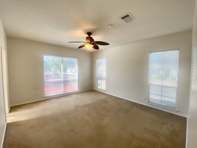 Building Photo - Amazing home with Garage and Backyard 3/2 ...