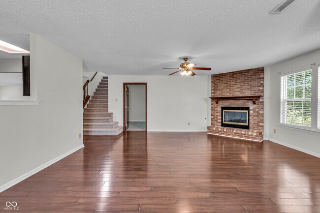 Building Photo - 10187 Hatherley Way