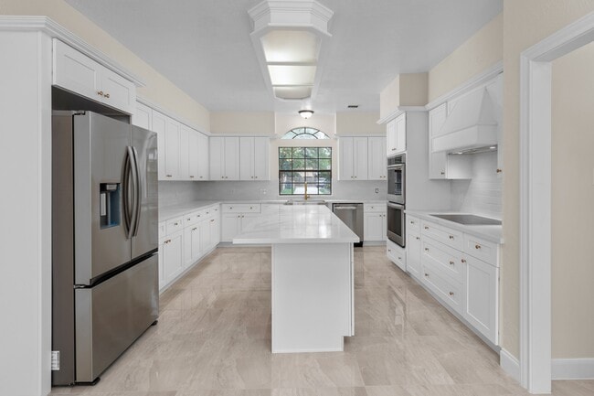 Building Photo - 17402 Wilton Park Ct