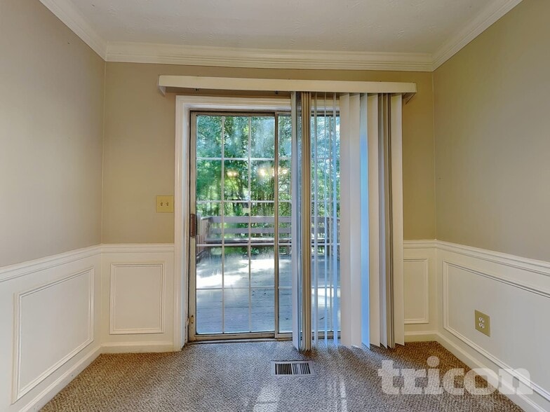 Building Photo - 4684 Woodglen Ct