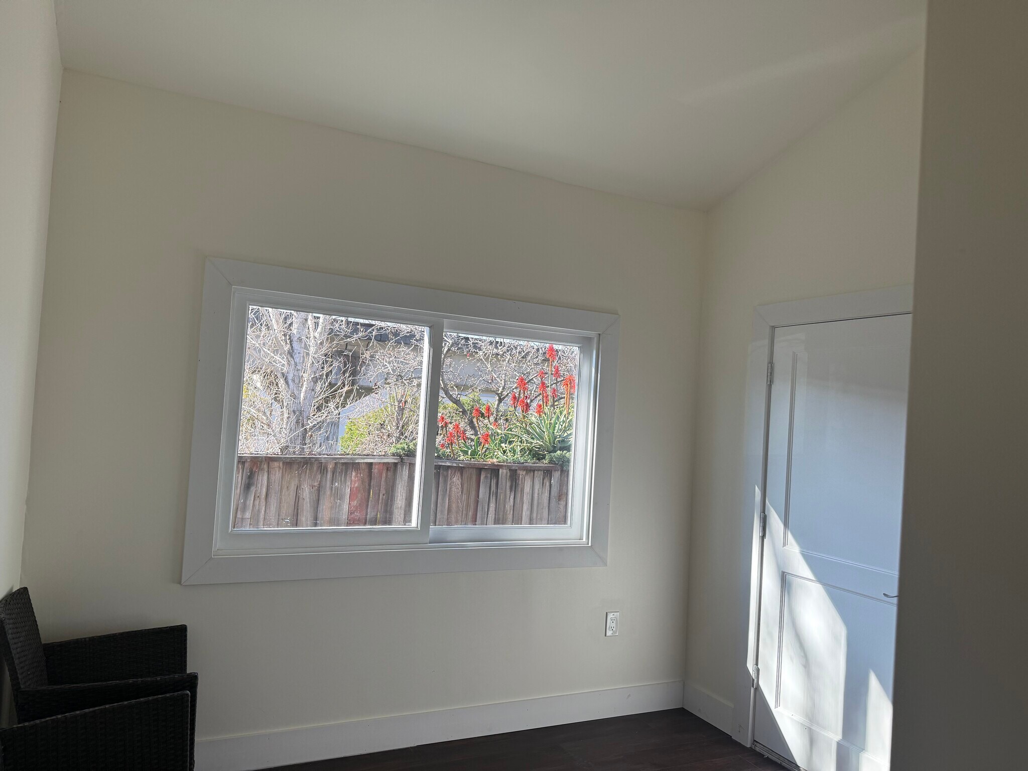 Building Photo - 313 Coronado St