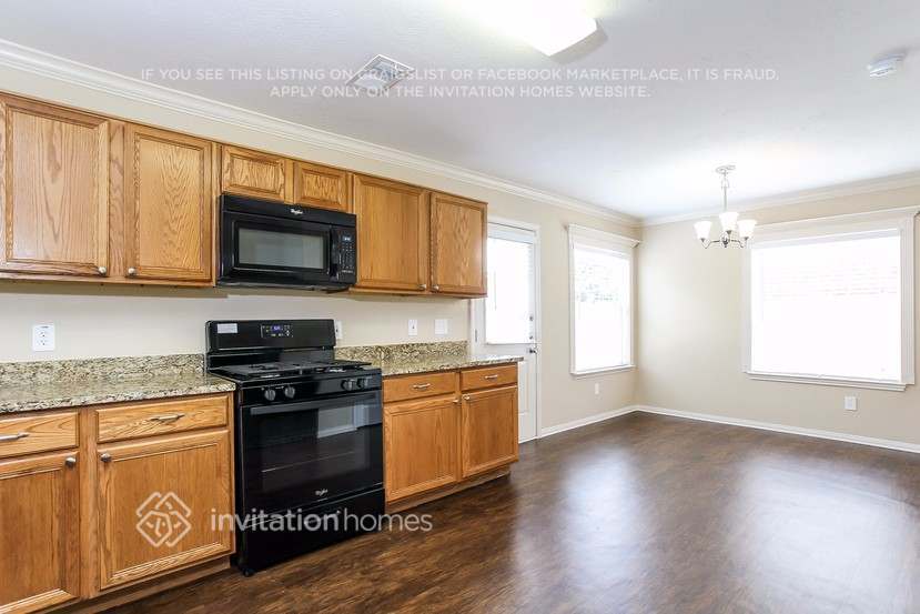 Building Photo - 21346 Hadrian Dr