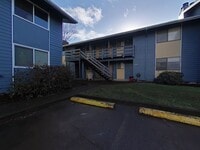 Building Photo - 2 Bedroom Apartment ~ Near 9th Street