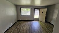 Building Photo - 126 Poplar St