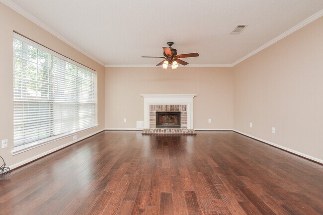 Building Photo - 10 Ridgecross Pl