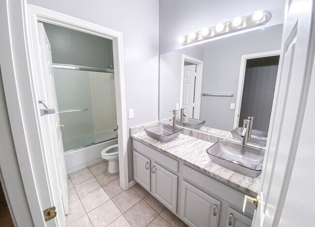 Building Photo - 3555 W Magellan Dr