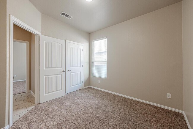 Building Photo - 7216 Brooks Ranch Rd