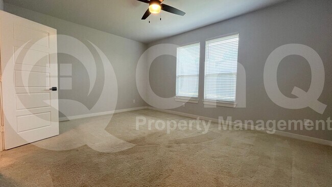 Building Photo - 5522 Blue Point Ln