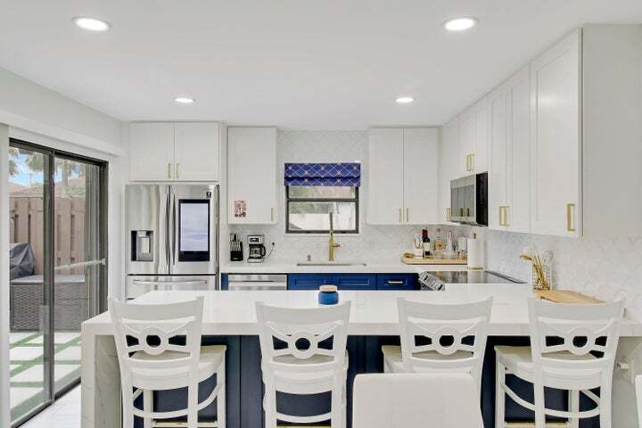 Building Photo - 110 N Delaware Blvd