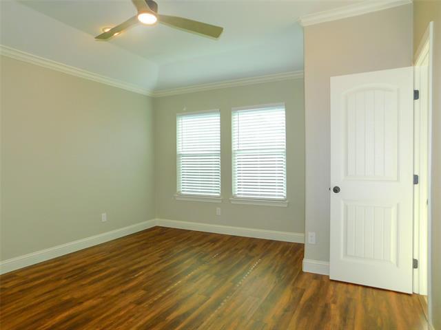 Building Photo - 4605 Dogwood Dr