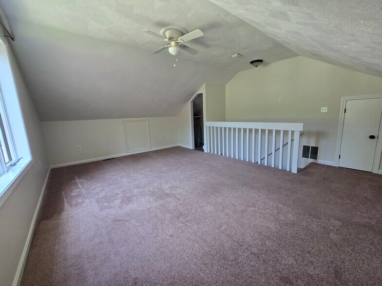 Bedroom - 66 Horace Greeley Rd