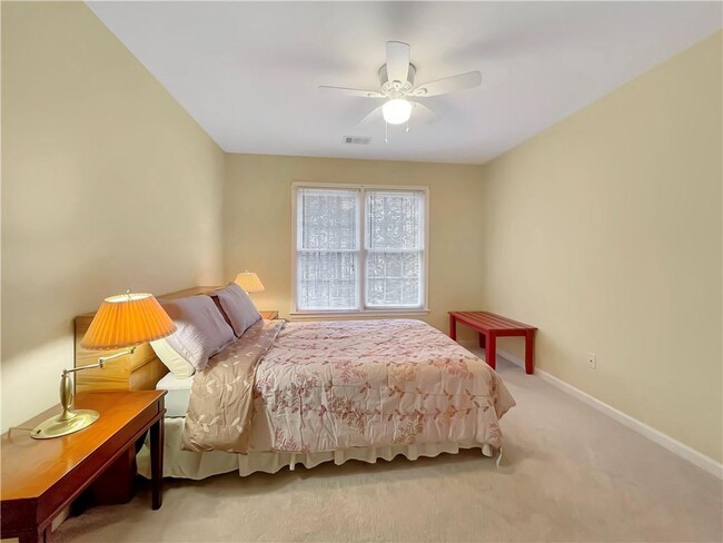 Building Photo - 1911 Berkshire Eve Dr