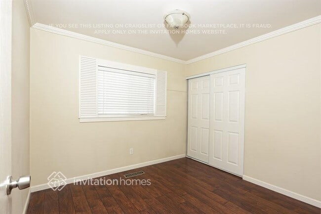 Building Photo - 568 Silverado Cir
