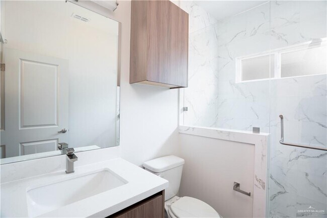 Building Photo - 31 Dragonfly St