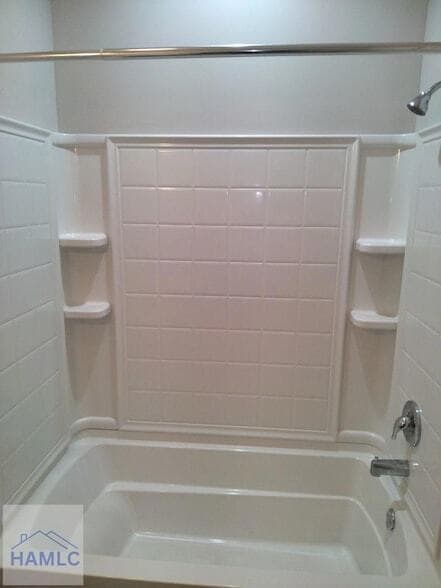 Building Photo - 729 Burke Dr